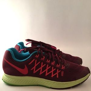 Nike Air Zoom Pegasus 32 Size 7.5